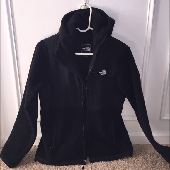 North face hooded Denali jacket