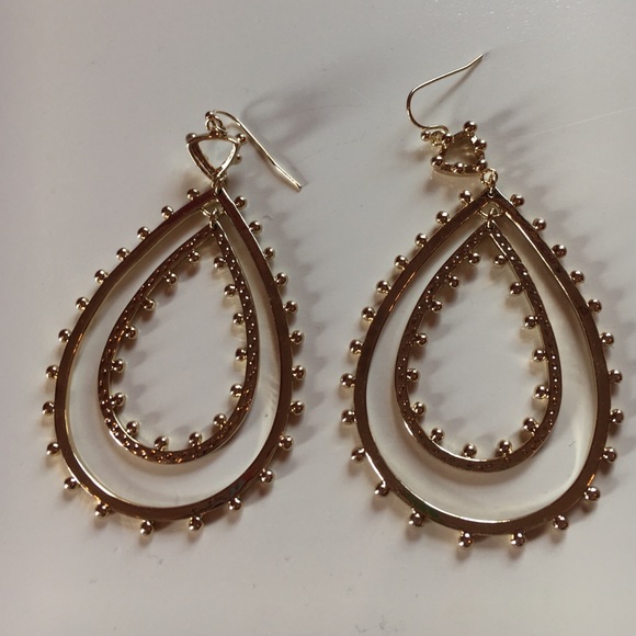 Kendra Scott gold drop earrings