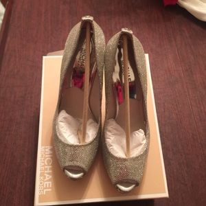 Brand new Michael Kors York Platform glitter 10M