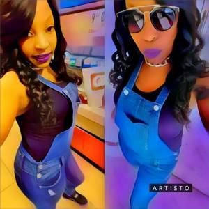 Meet your Posher, Courtney