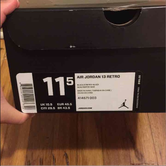 Athletic_Shoes