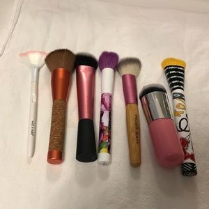 Face brushes