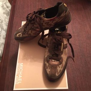 Brand new Michael Kors Trainer/Sneakers 10M