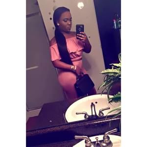 Meet your Posher, Rayna