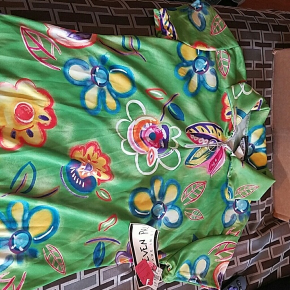 Funky dress - Picture 2 of 2