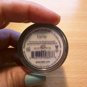 Tarte -amazonian clay finishing powder