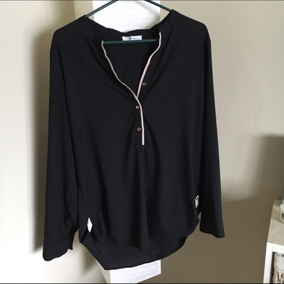 Calvin Klein Tops - Calvin Klein top