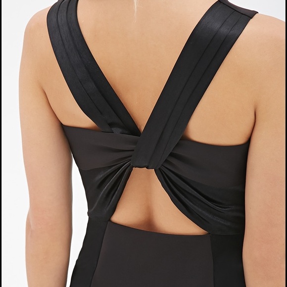 Women's black satin dress - Picture 3 of 3