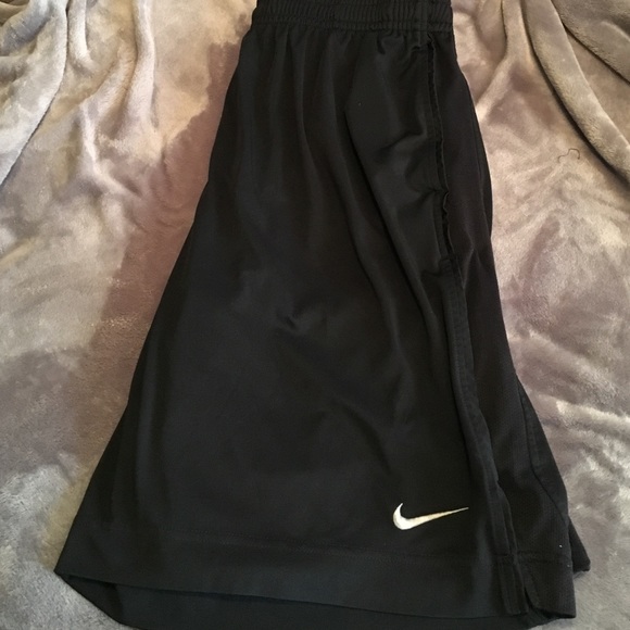 Nike black shorts xl
