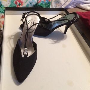 Woman's Size 8M Black TouchUps High Heels