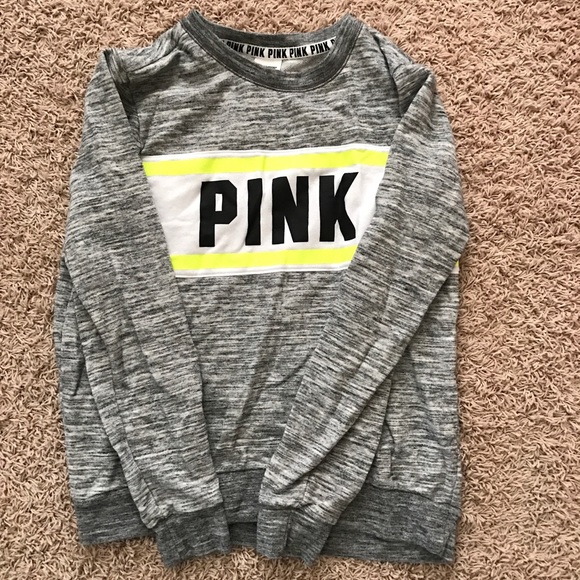 ✨ VS PINK Sweatshirt ✨