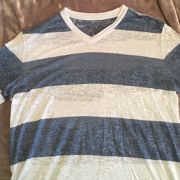 Kenneth Cole blue stripped t shirt