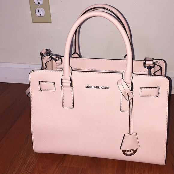 🎀 Michael Kors Top Zip Dillon