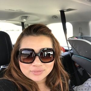 Meet your Posher, Nga