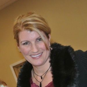 Meet your Posher, Suzanne