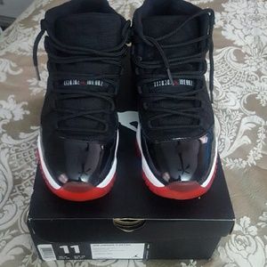 Bred 11s size 11