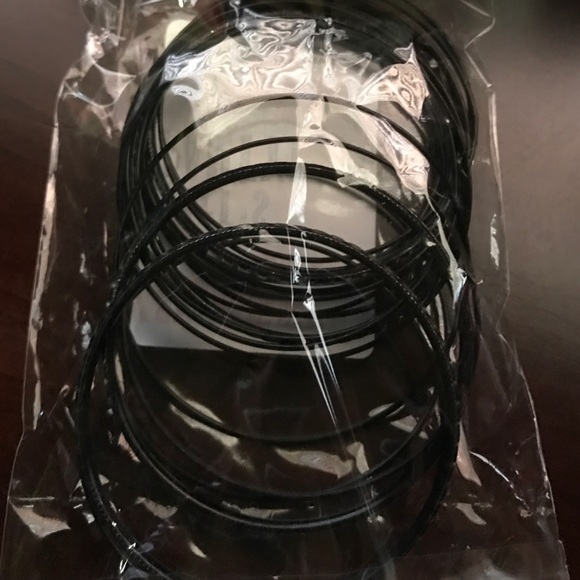 Black Bracelet set - Picture 4 of 4
