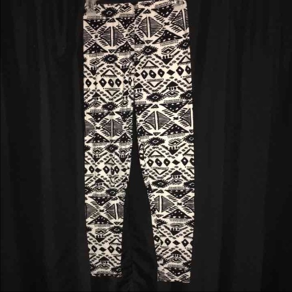 Black & White Leggings