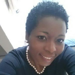 Meet your Posher, Dee