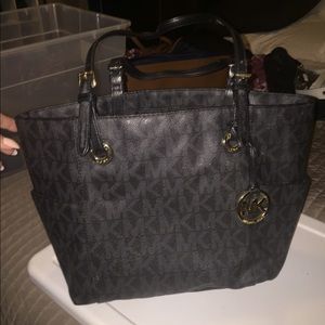 Micheal kors bag