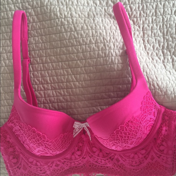 Vs bra