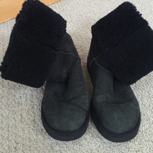 Black uggs