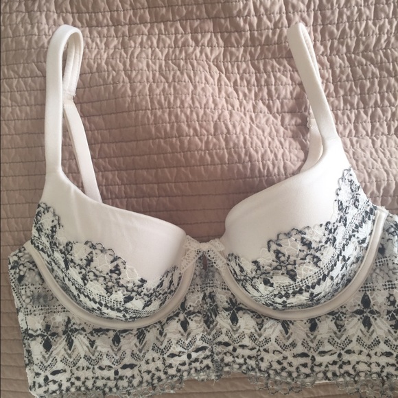 Vs bra