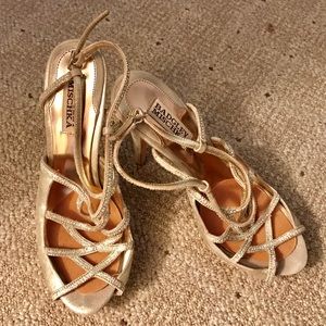 Strappy Mischka Shoes, 7.5