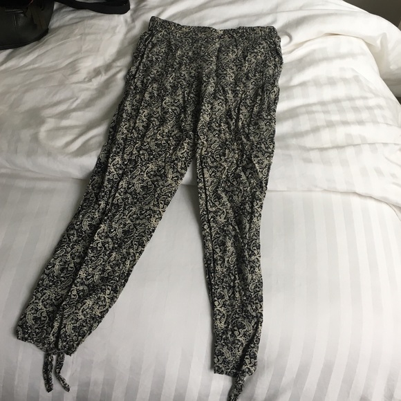 Ankle printed pants
