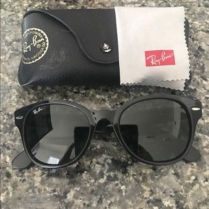 Ray-Ban