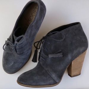 TALLIE
SOLE SOCIETY
suede tassel bootie
$89.95