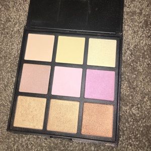 Highlight pallet