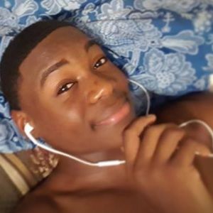 Meet your Posher, Taris