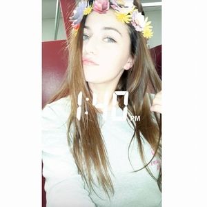 Meet your Posher, Alicia