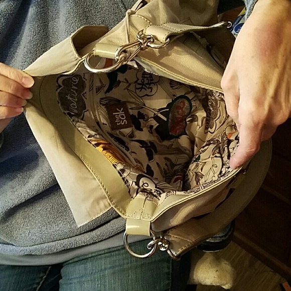 Purse - Picture 3 of 4