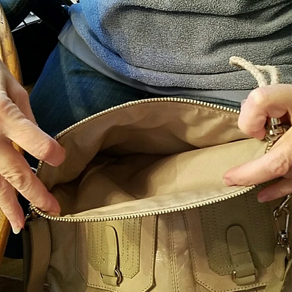 Purse - Picture 4 of 4