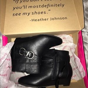 NWOT Black booties