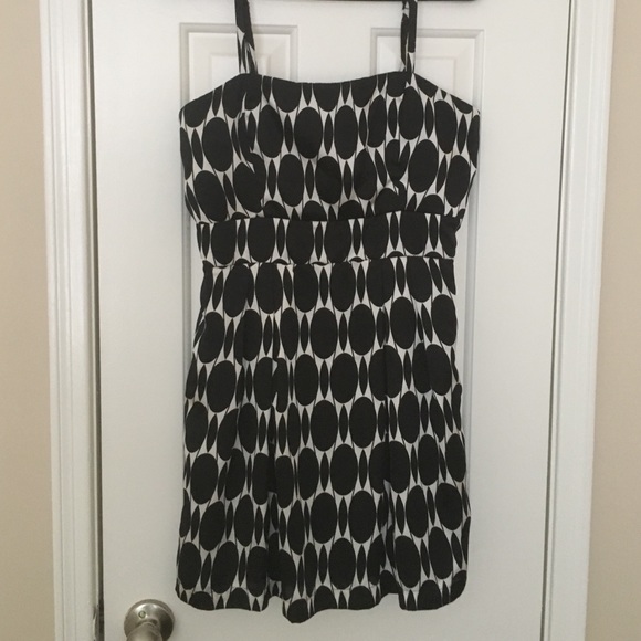 Black & cream dress