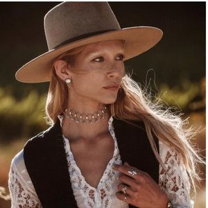 The 2Bandits Ziggy Choker