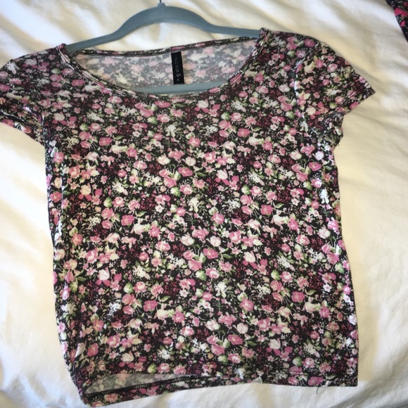 Tilly's Pink Flowered Top