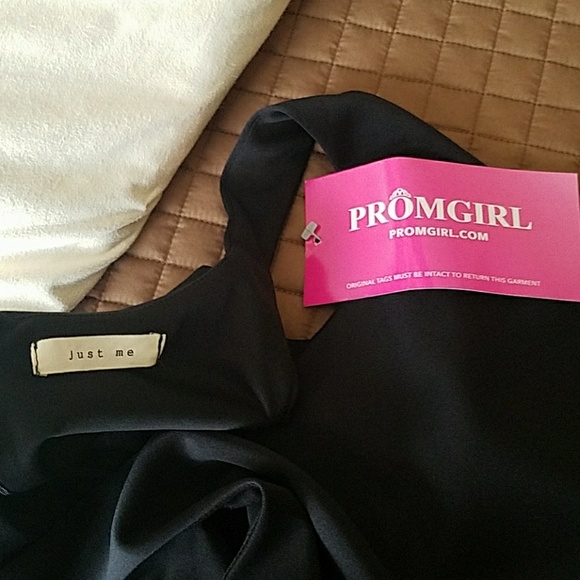 **SOLD** NEW Fit and Flare Dress with Pockets - Picture 7 of 8