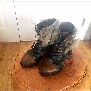 Vanessa Bruno fur boots