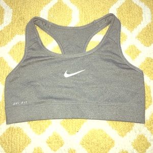 Nike small sports bra