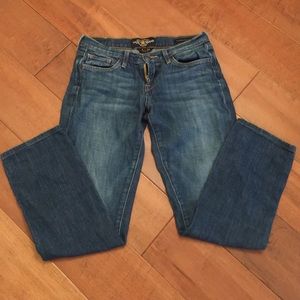 EUC Lucky Brand Charlie Straight Jeans