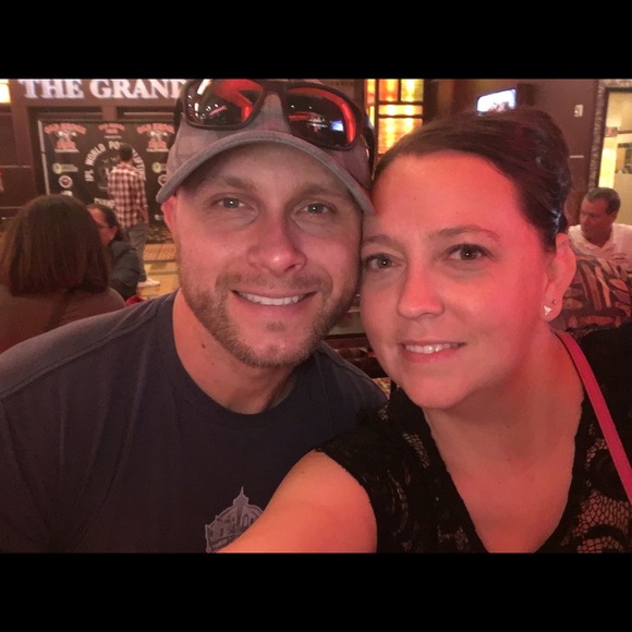 Meet your Posher, Sharlie - Picture 1 of 1