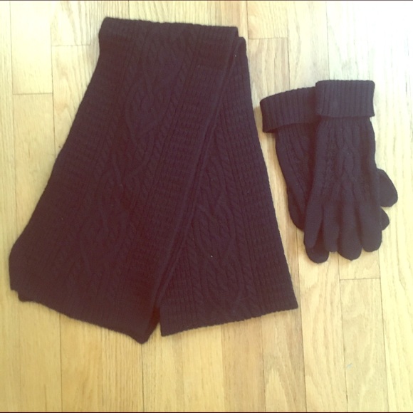Ralph Lauren scarf & glove set