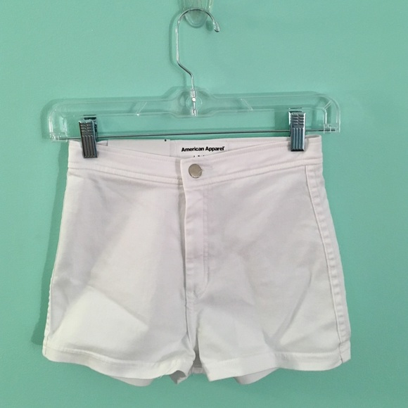 American Apparel White Highwasted shorts