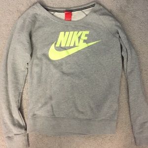 Nike Pullover Sweatshirt