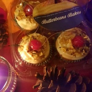 Meet your Posher, Sandy