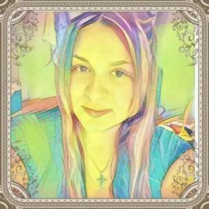 Meet your Posher, Lora